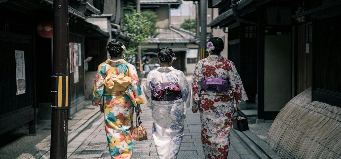 呉服のもろふじ 佐賀店